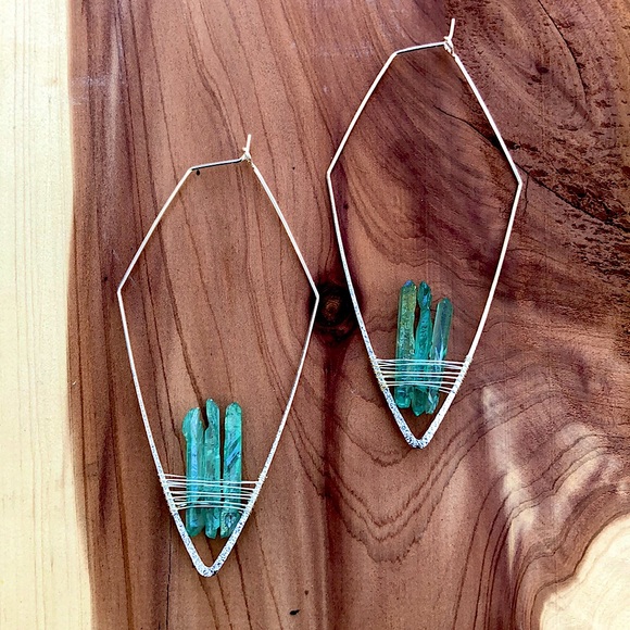 Free People Jewelry - Sea Green Crystal Threader Earrings!